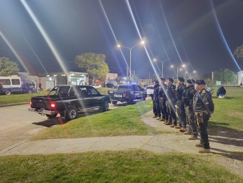Gran operativo policial en Bahía: aprehendidos y secuestro de autos y droga