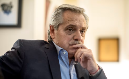 «Votaron a su verdugo»: reapareció Alberto Fernández con una polémica frase contra Javier Milei