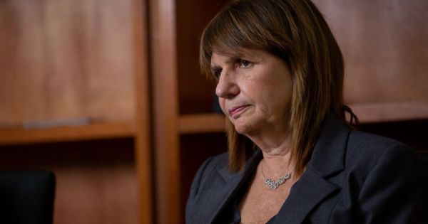 "Esto es más que un error": Bullrich apuntó nuevamente contra Adorni y arde la interna oficialista