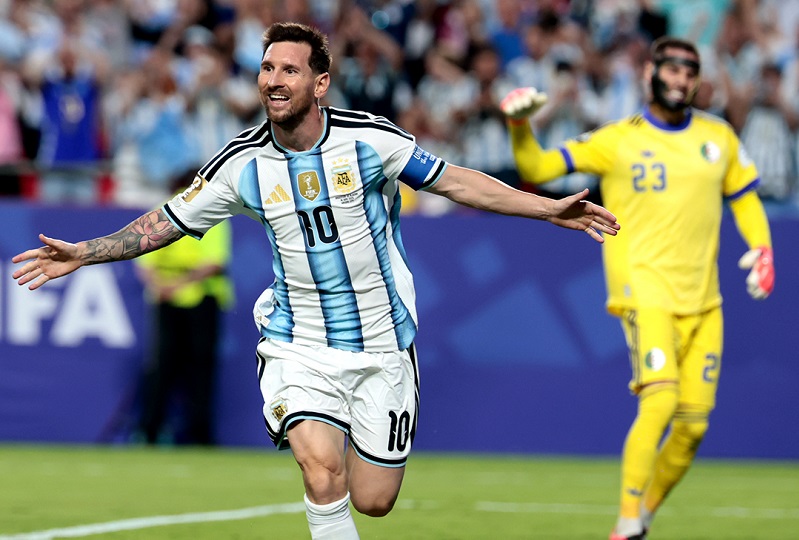 Los récords que rompió Messi en la goleada a Argelia