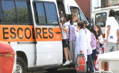Amplían el tipo de vehículos a utilizar en el transporte escolar rural