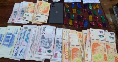 Secuestraron cocaína, dinero y elementos de fraccionamiento en 16 allanamientos por narcomenudeo