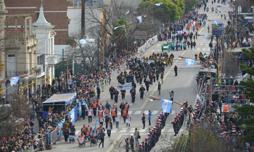 Cortes de calles hoy y mañana por el desfile del Día de la Independencia