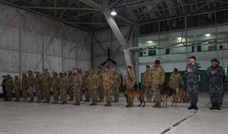 Arribó a la Base Espora el personal de la Armada desplegado en Venezuela