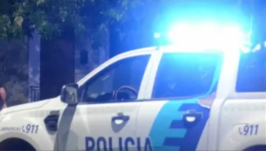 Mataron a un joven a la salida de un bar en White